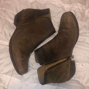 Clarks genuine leather ankle boots